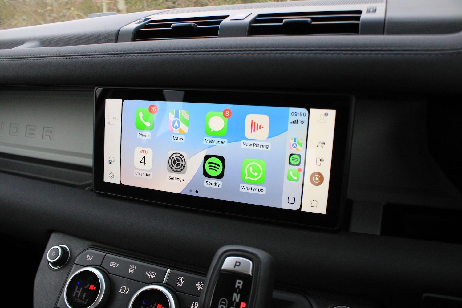 Used Land Rover Defender 2021 for sale - 77753216: Photo 6