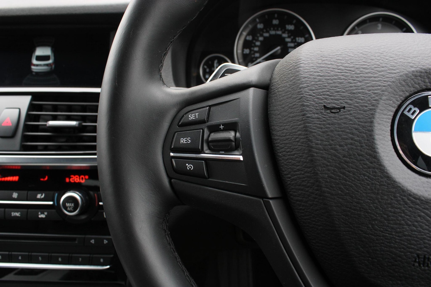 Used BMW X4 2016 for sale - 76993646: Photo 30