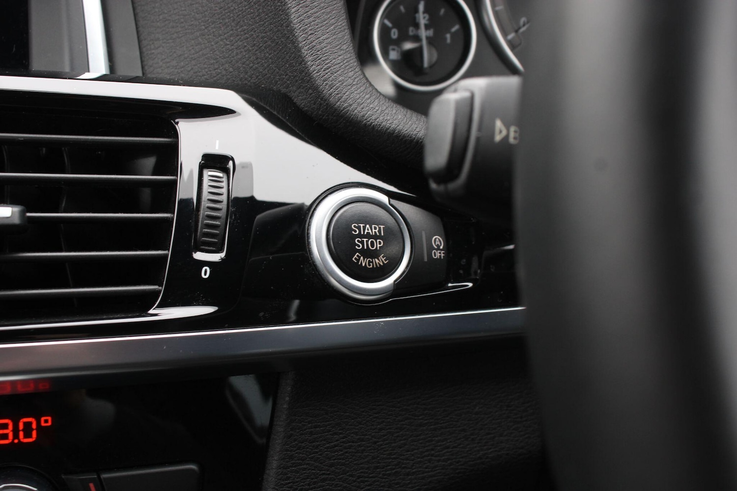 Used BMW X4 2016 for sale - 76993646: Photo 31