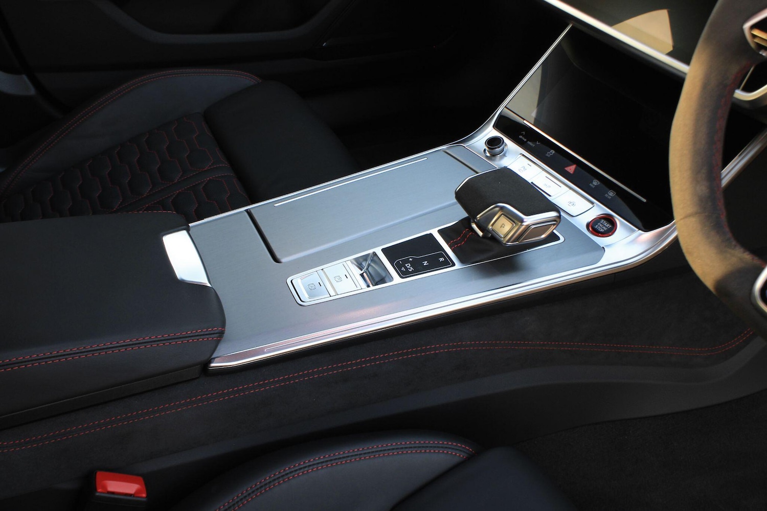 Used Audi RS6 2024 for sale - 77203025: Photo 24