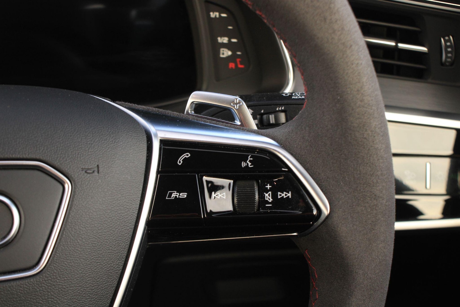 Used Audi RS6 2024 for sale - 77203025: Photo 44