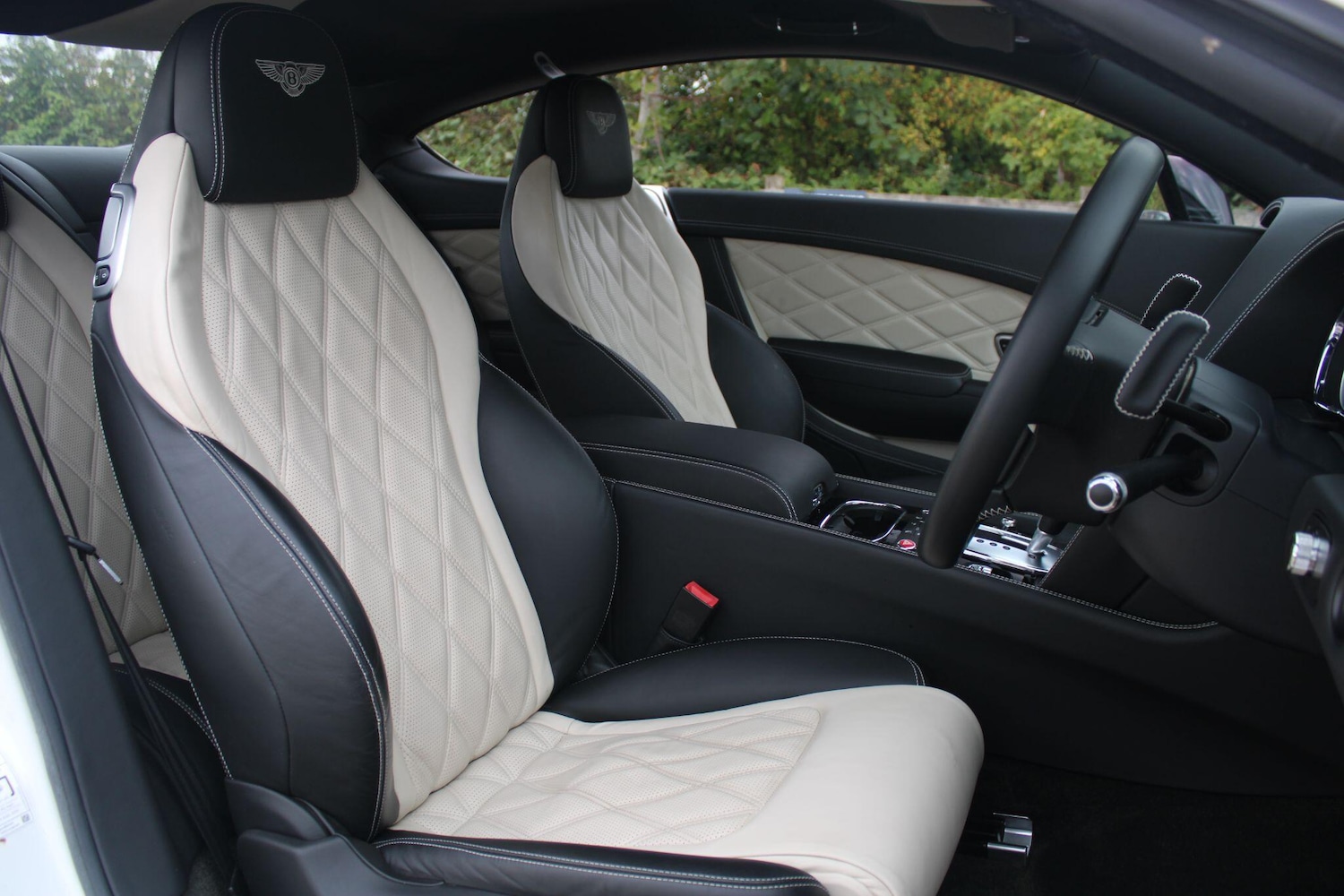 Used Bentley Continental 2015 for sale - 76059721: Photo 4