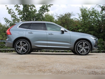 Used Volvo XC60 2018 for sale - 76996690: Photo