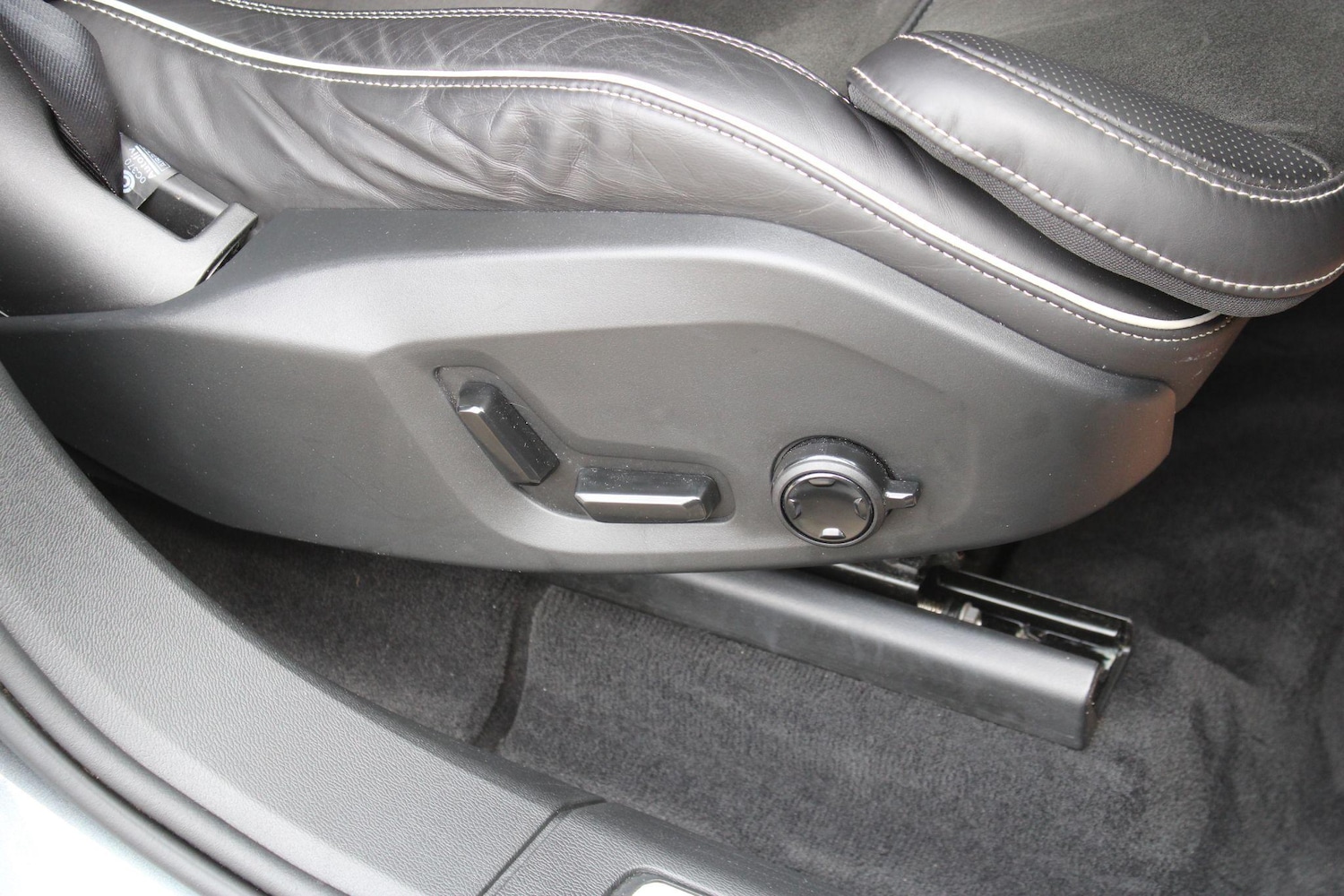 Used Volvo XC60 2018 for sale - 76996690: Photo 33