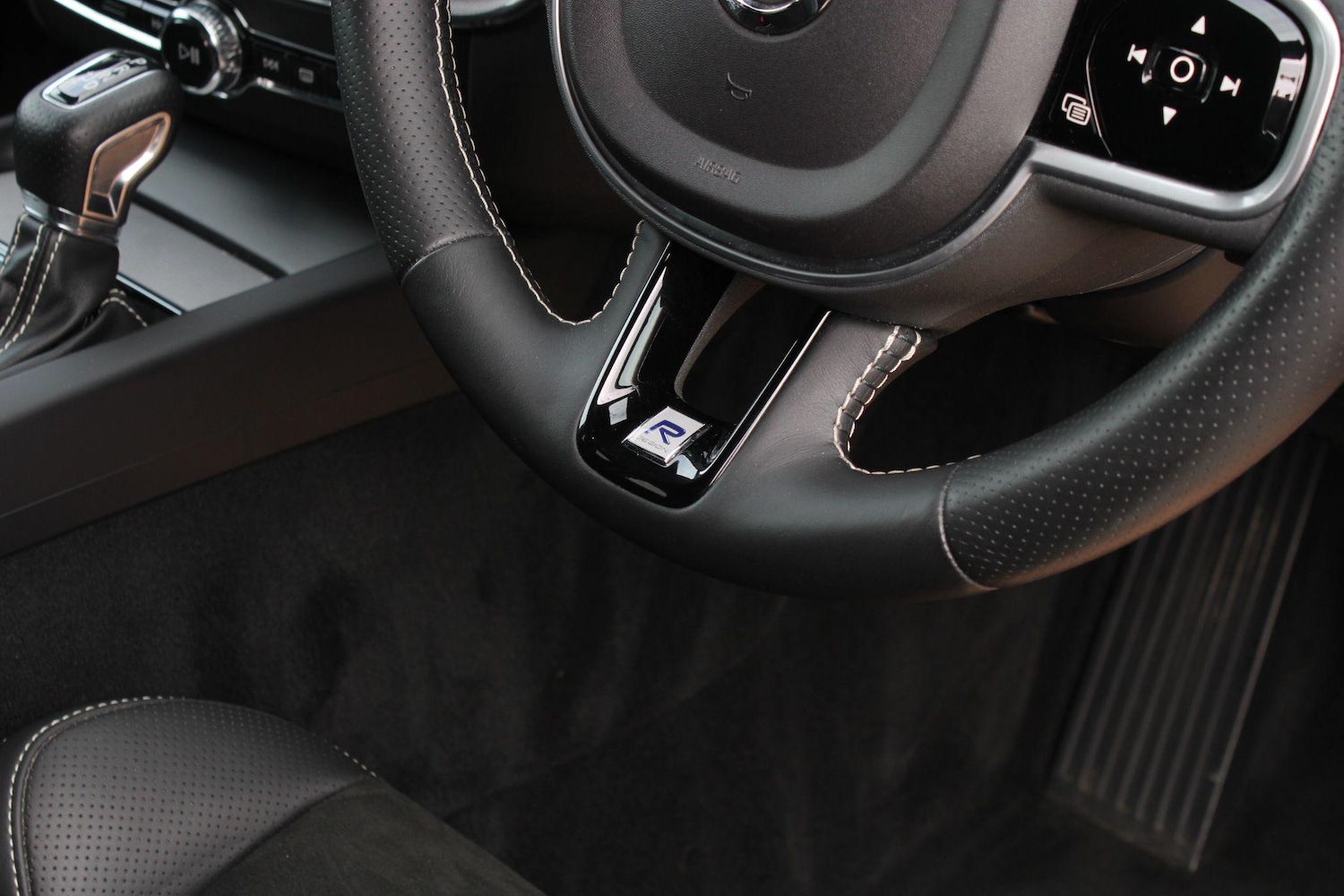 Used Volvo XC60 2018 for sale - 76996690: Photo 34