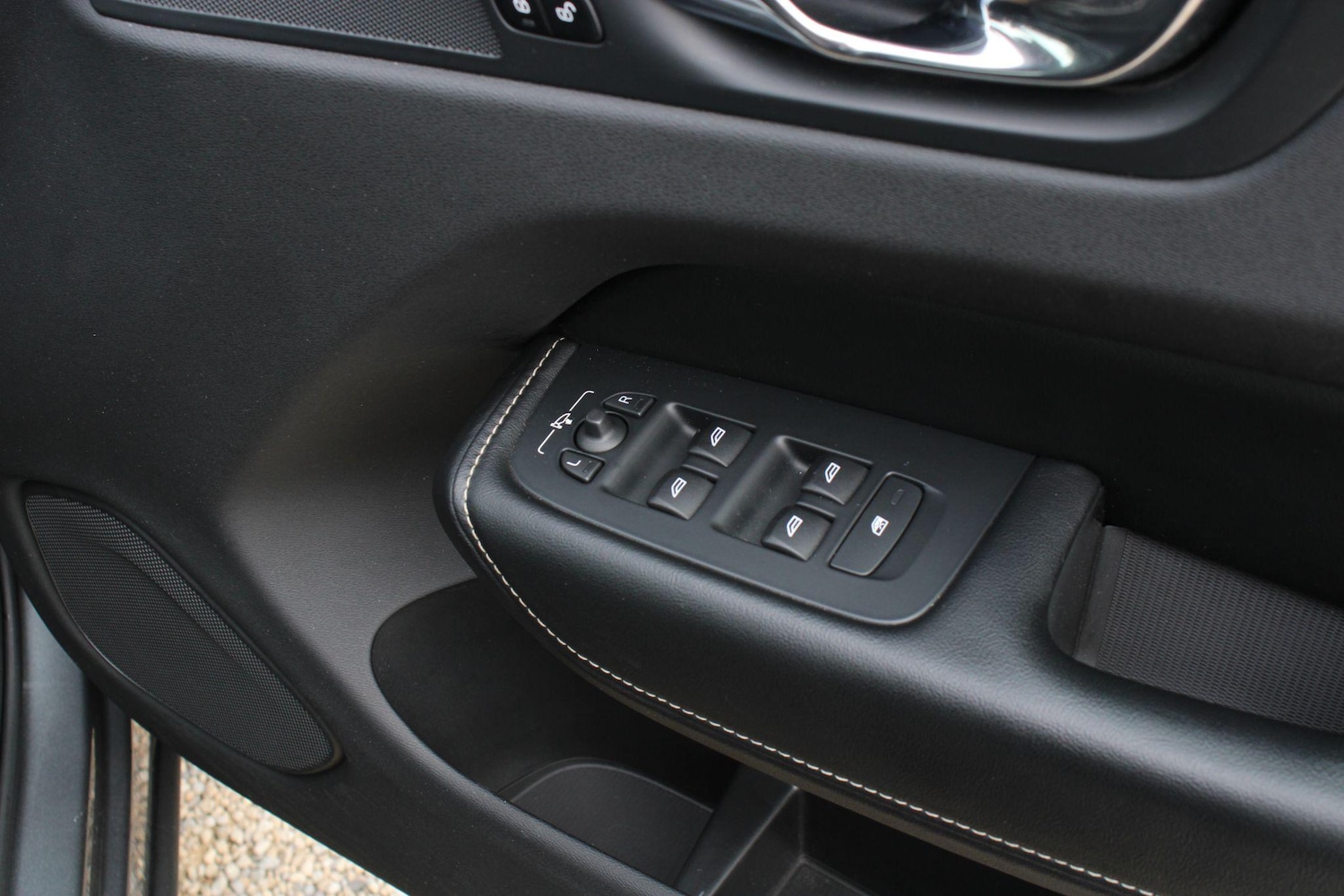 Used Volvo XC60 2018 for sale - 76996690: Photo 37