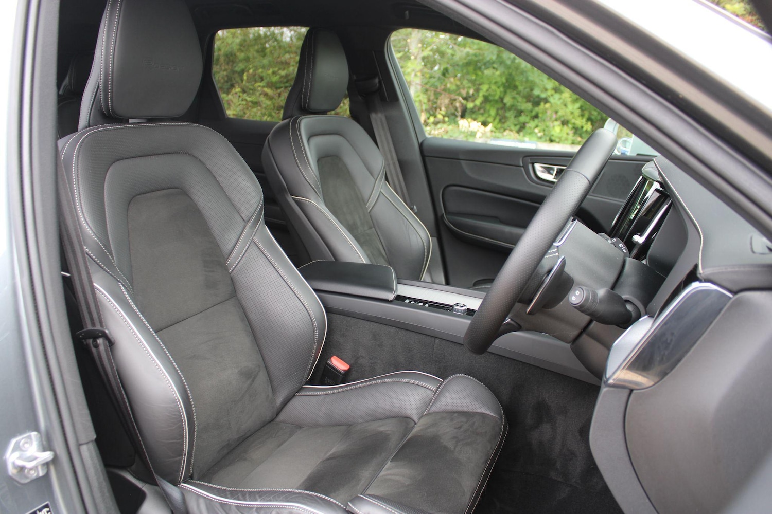 Used Volvo XC60 2018 for sale - 76996690: Photo 4