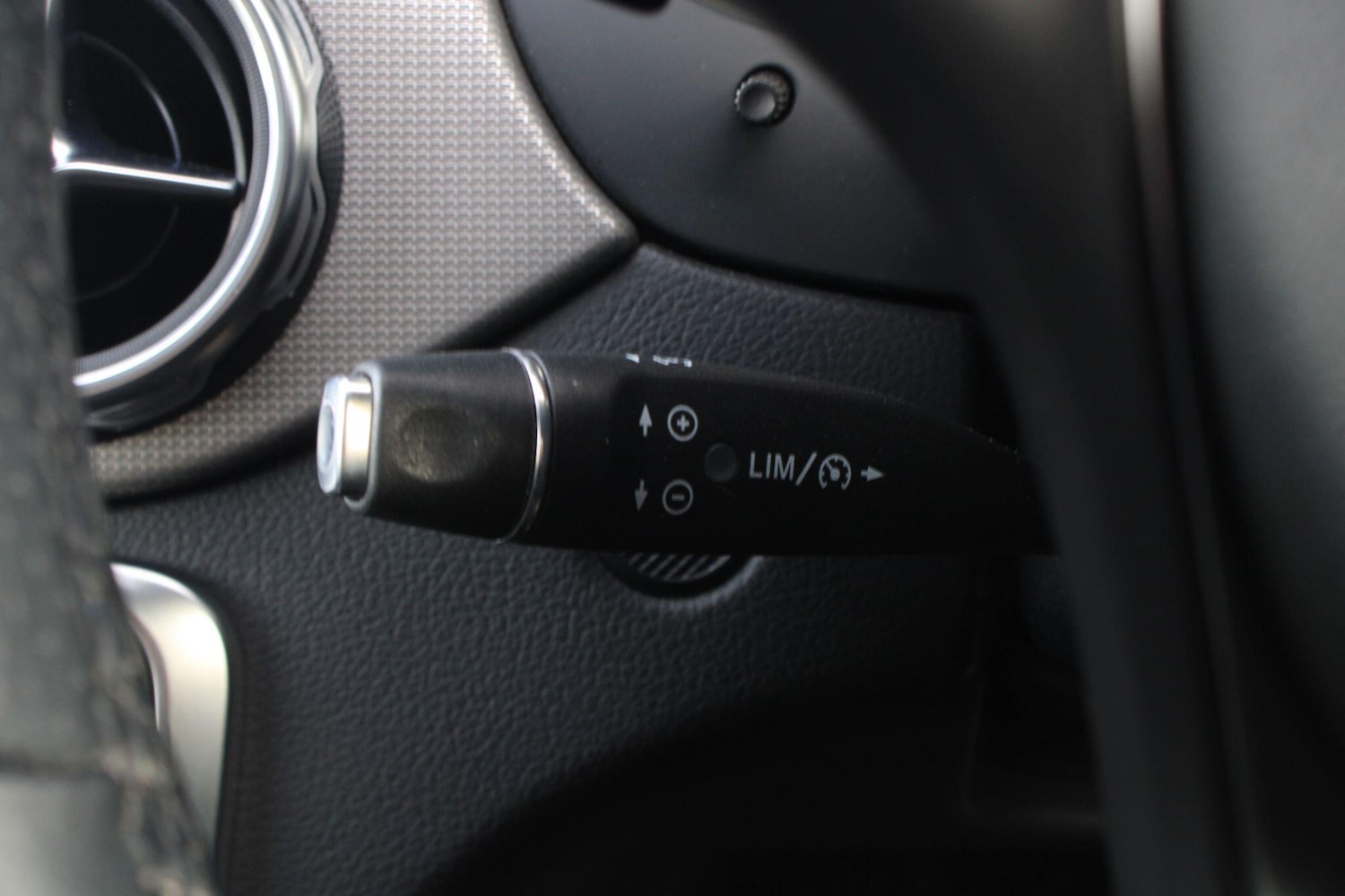 Used Mercedes-Benz GLA 2019 for sale - 77143594: Photo 25