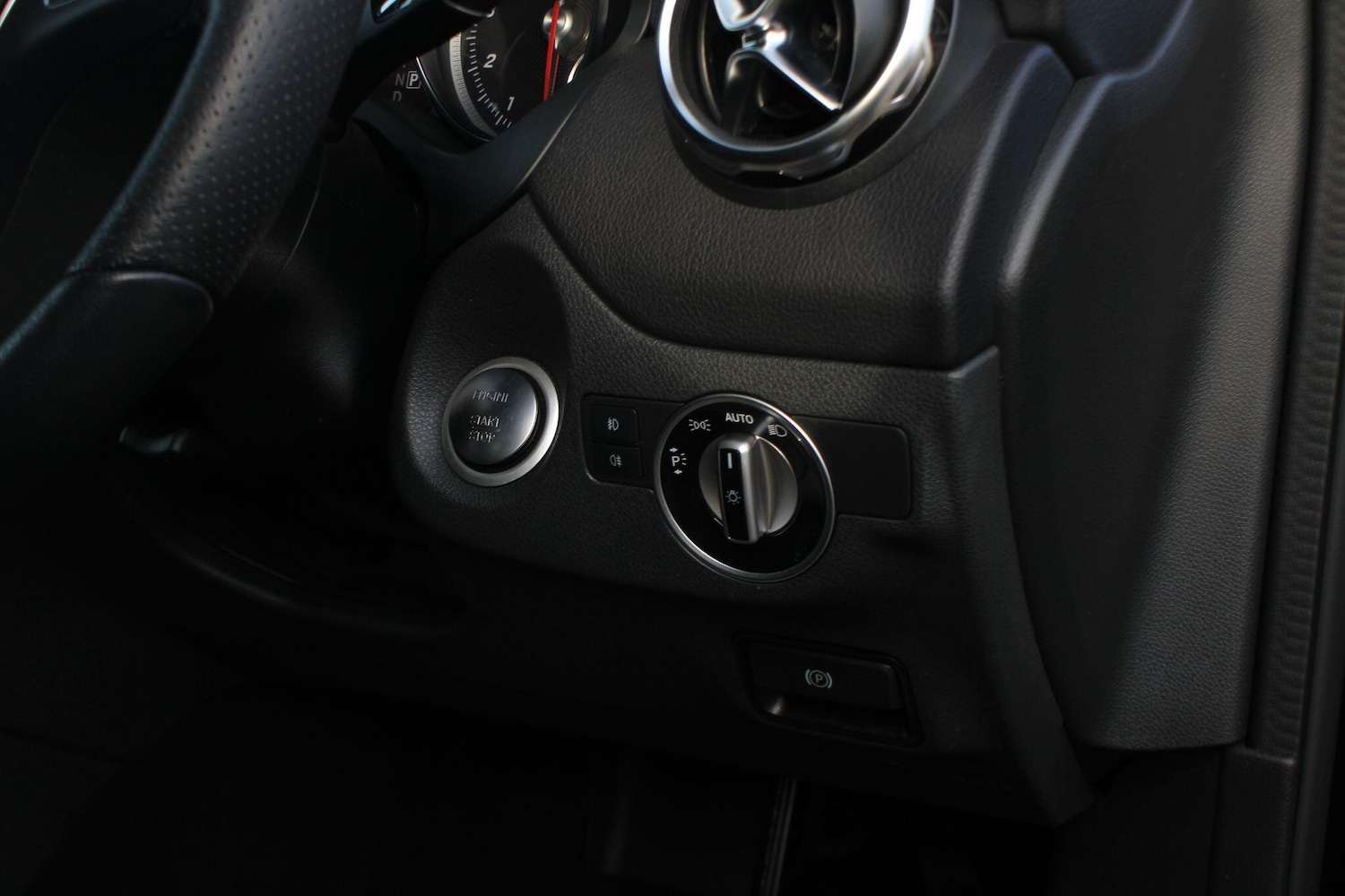 Used Mercedes-Benz GLA 2019 for sale - 77143594: Photo 27