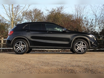 Used Mercedes-Benz GLA 2019 for sale - 77143594: Photo