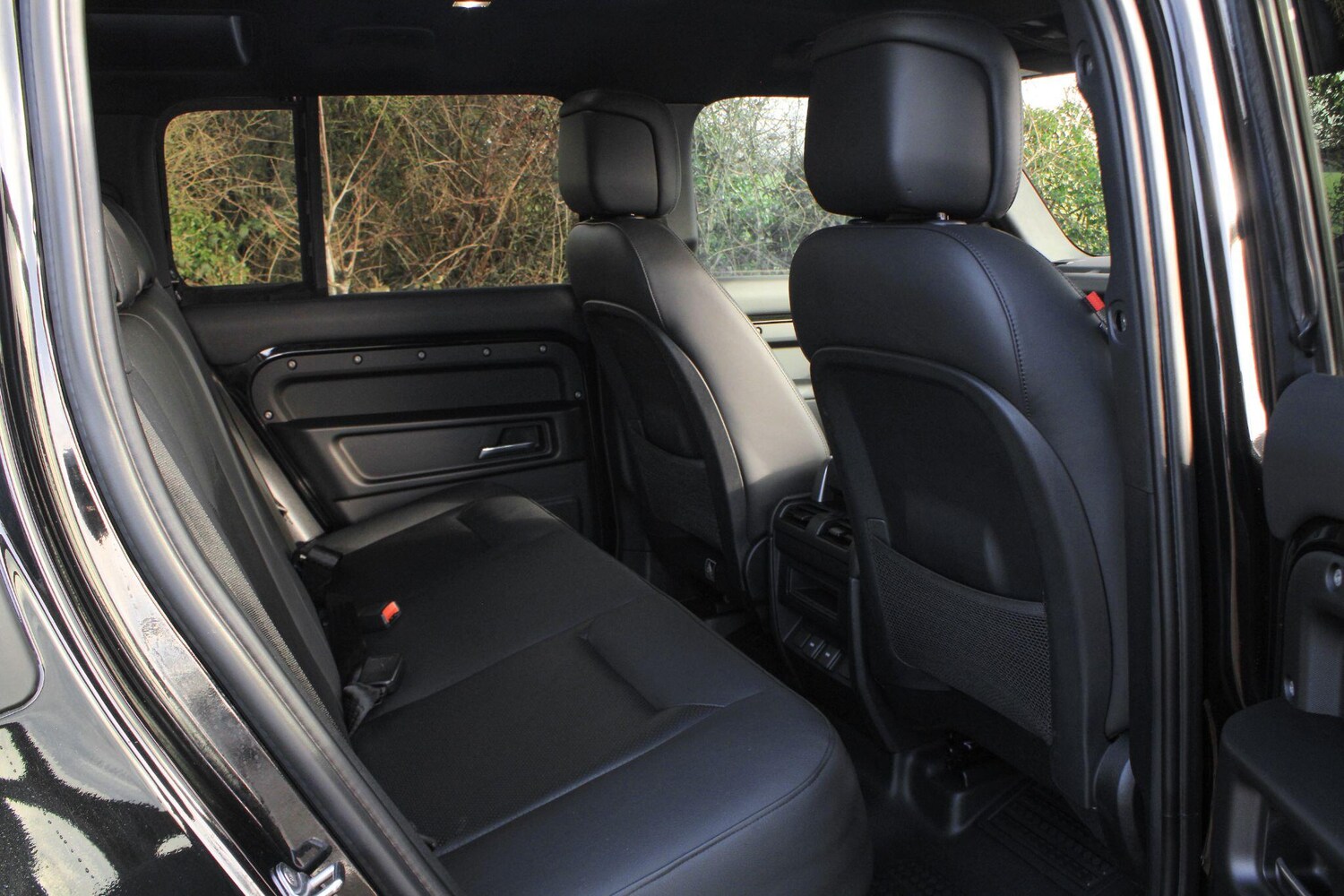 Used Land Rover Defender 110 for sale - 77670381: Photo 11