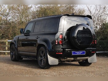 Used Land Rover Defender 110 2023 for sale - 77670381: Photo