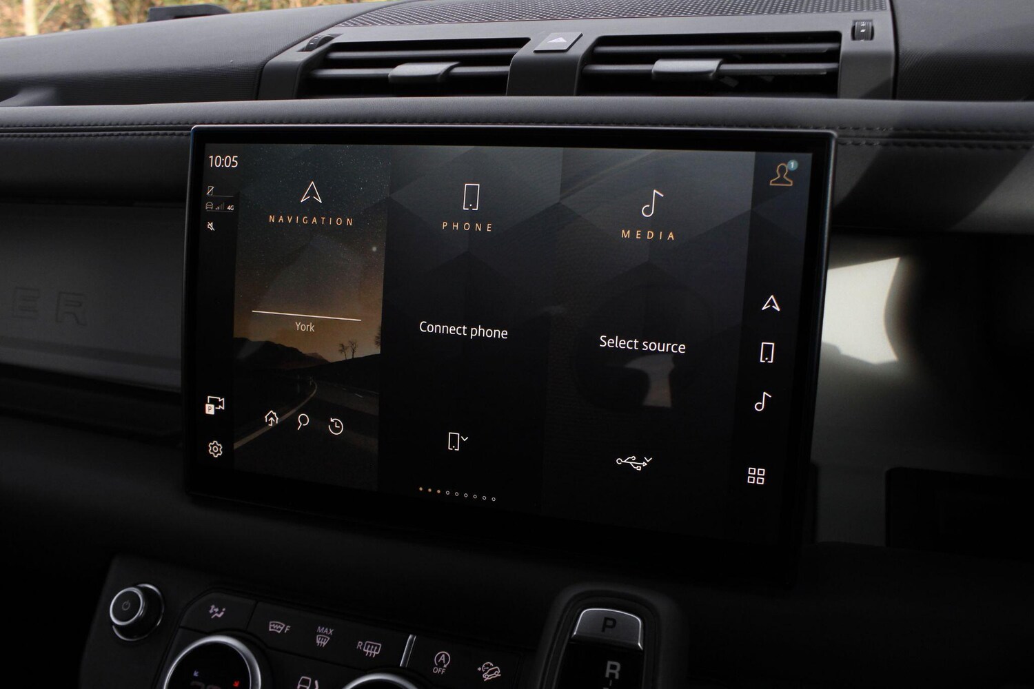 Used Land Rover Defender 110 for sale - 77670381: Photo 30