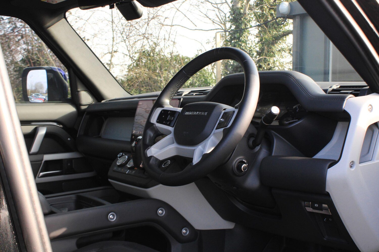 Used Land Rover Defender 110 for sale - 77670381: Photo 4