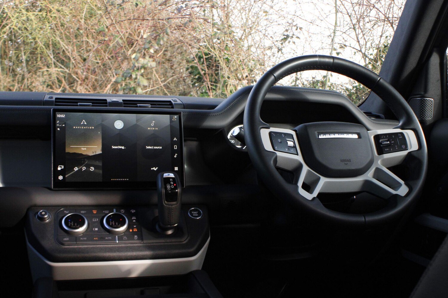 Used Land Rover Defender 110 for sale - 77670381: Photo 9