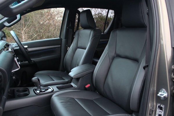 Used Toyota Hilux 2023 for sale - 73601180: Photo 18