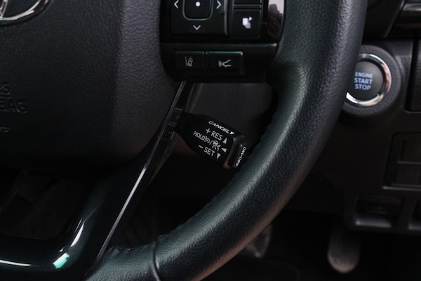 Used Toyota Hilux 2023 for sale - 73601180: Photo 27