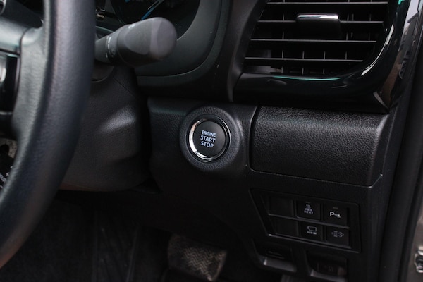 Used Toyota Hilux 2023 for sale - 73601180: Photo 28