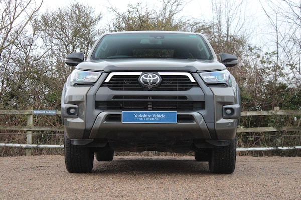 Used Toyota Hilux 2023 for sale - 73601180: Photo 37