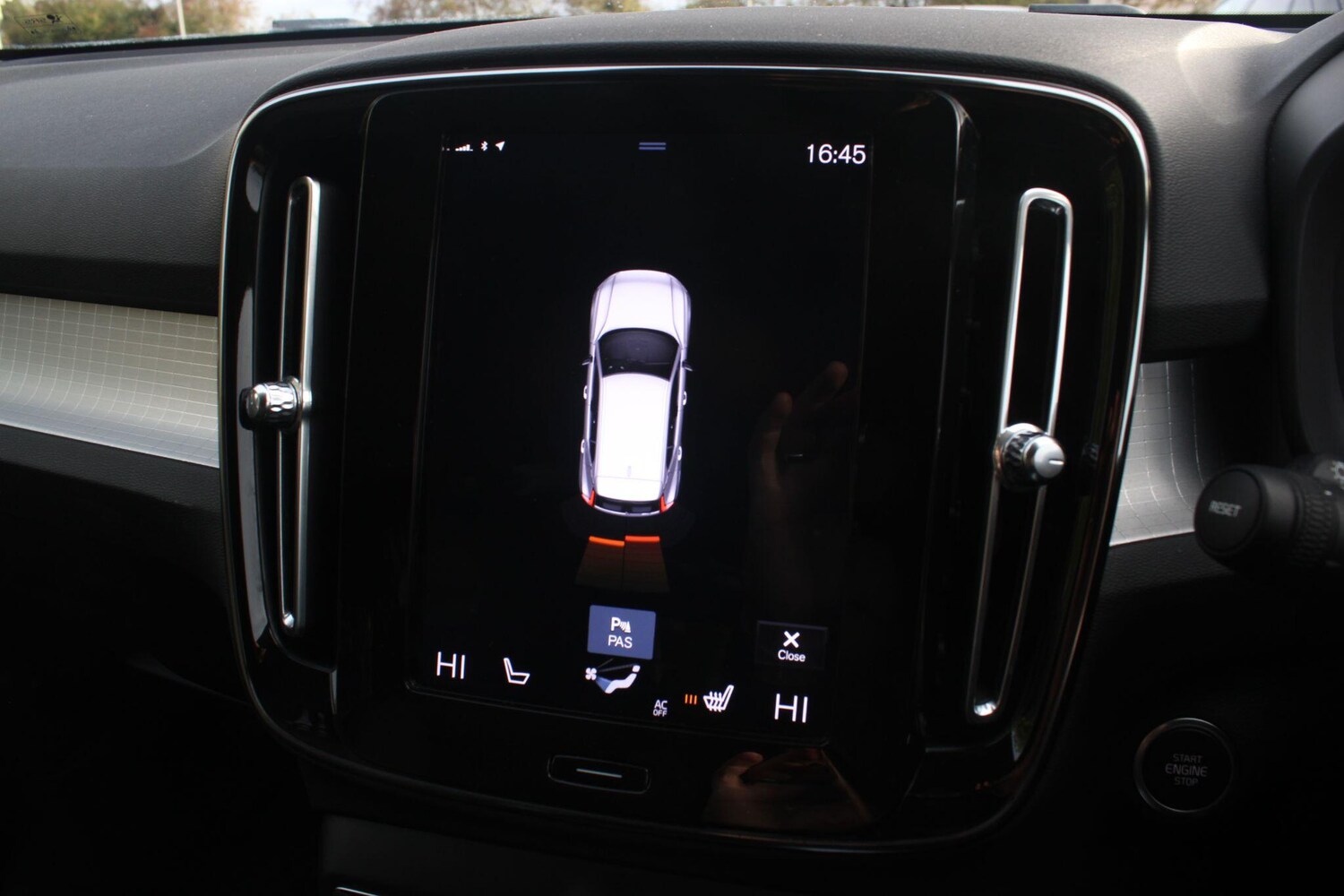 Used Volvo XC40 2019 for sale - 76239710: Photo 24