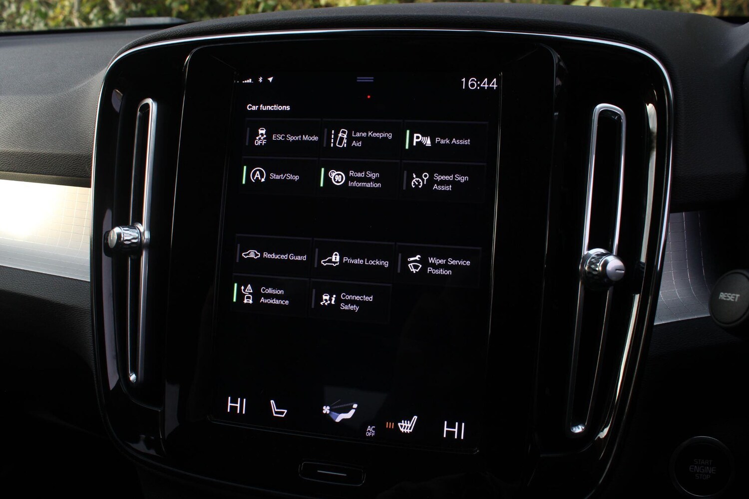 Used Volvo XC40 2019 for sale - 76239710: Photo 28