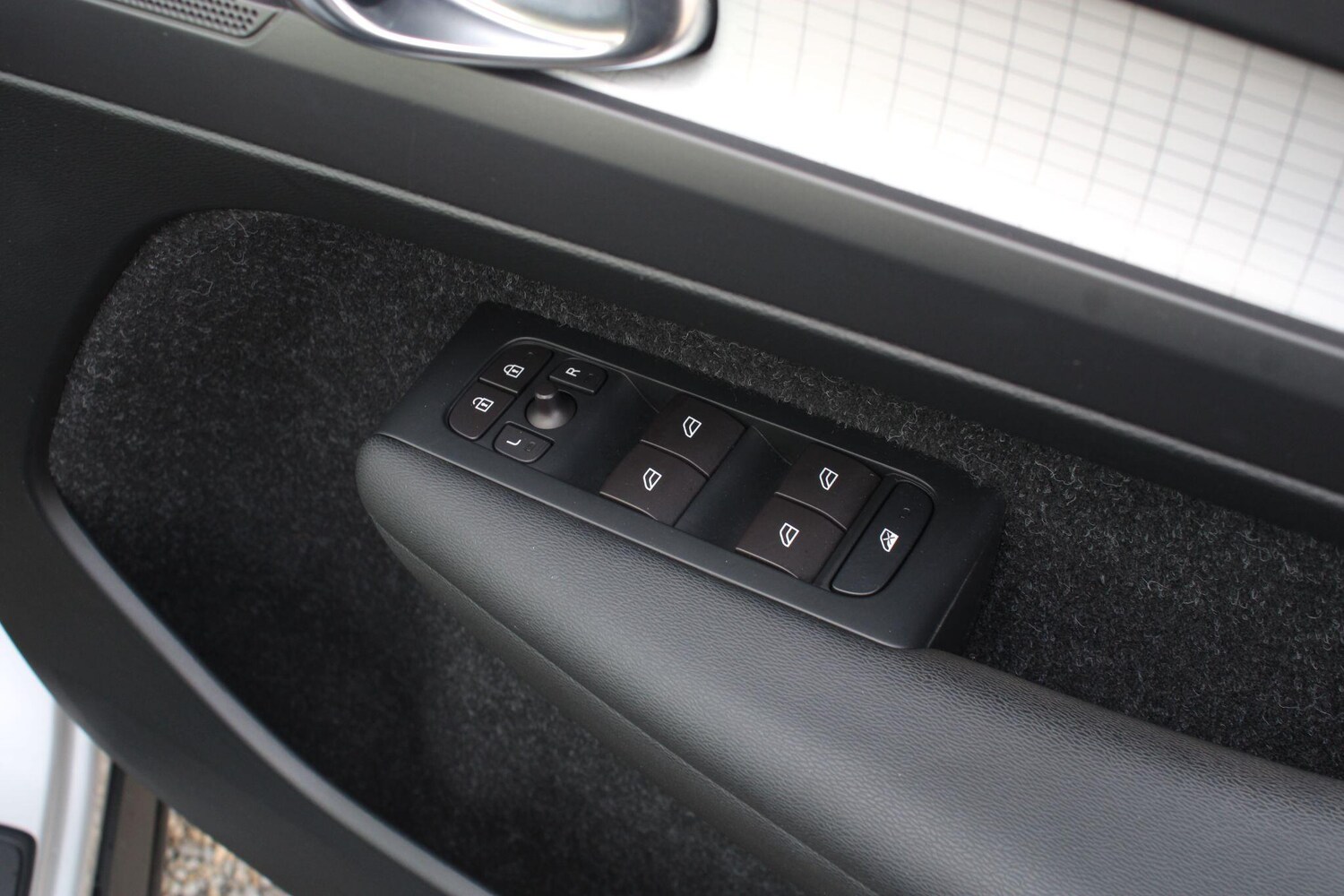 Used Volvo XC40 2019 for sale - 76239710: Photo 31