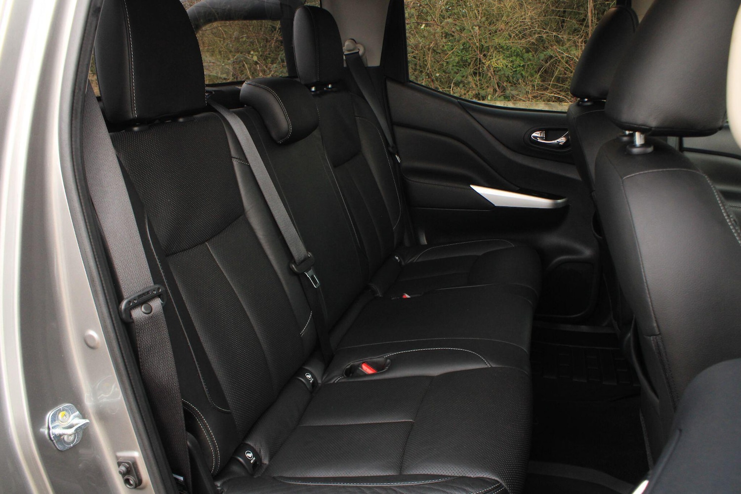 Used Nissan Navara 2016 for sale - 77696067: Photo 10