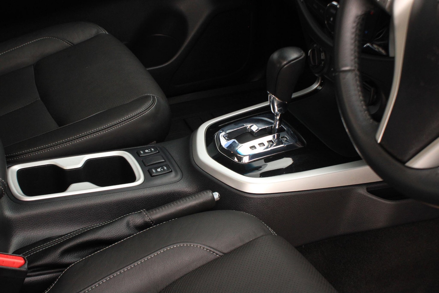 Used Nissan Navara 2016 for sale - 77696067: Photo 24