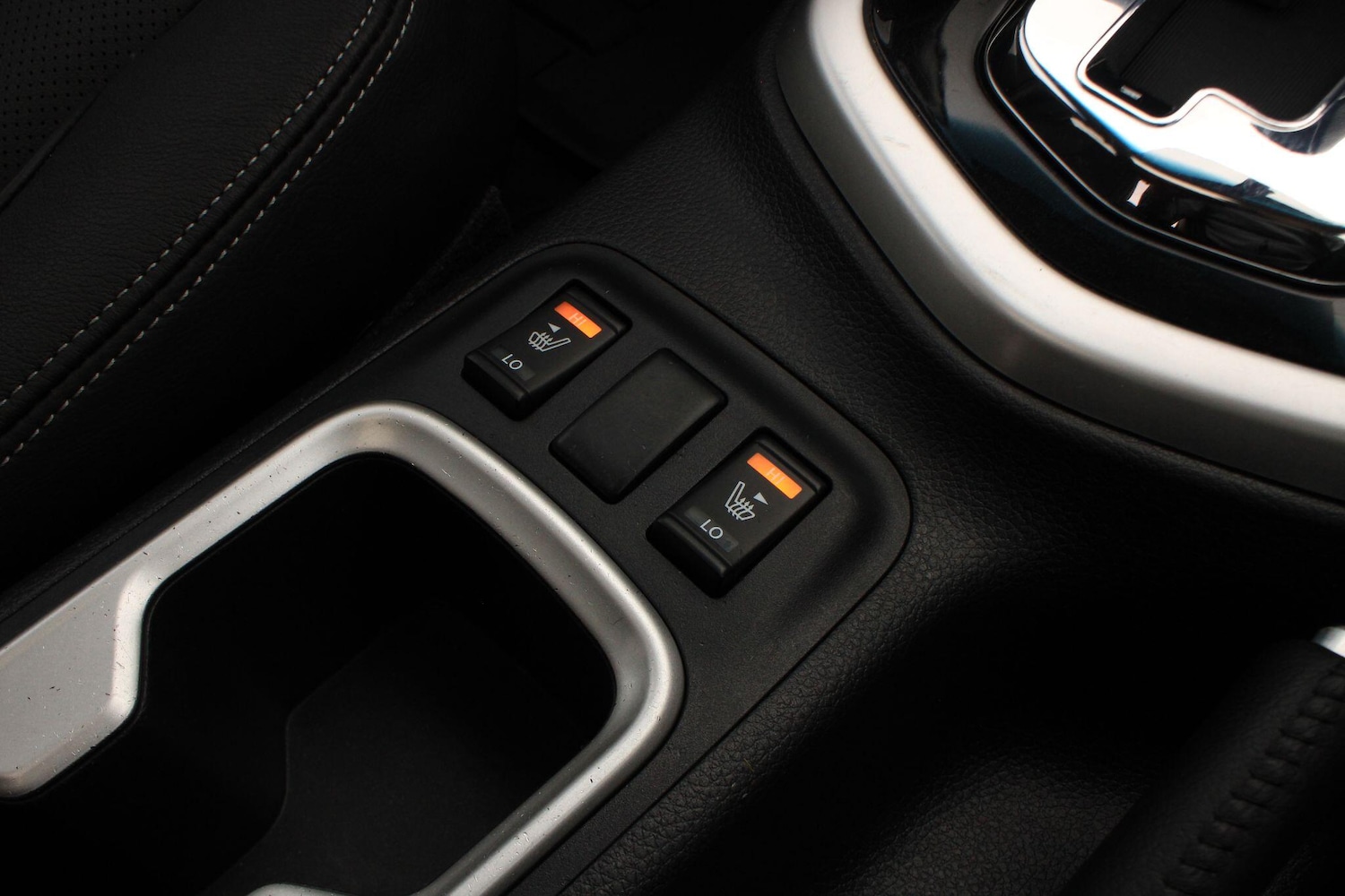 Used Nissan Navara 2016 for sale - 77696067: Photo 25