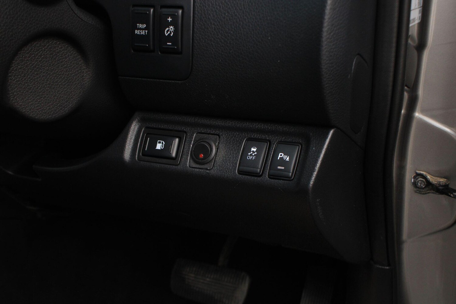 Used Nissan Navara 2016 for sale - 77696067: Photo 34