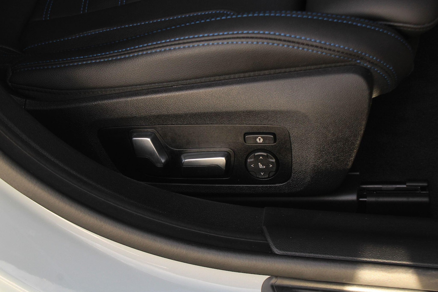 Used BMW i4 for sale - 76866310: Photo 34