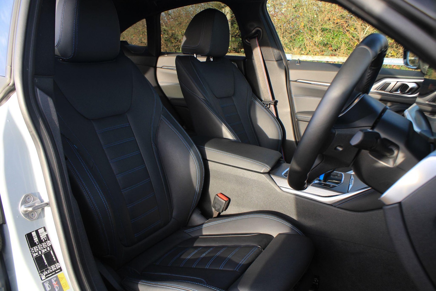 Used BMW i4 for sale - 76866310: Photo 4