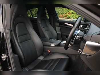 Used Porsche Panamera 2018 for sale - 79576617: Photo