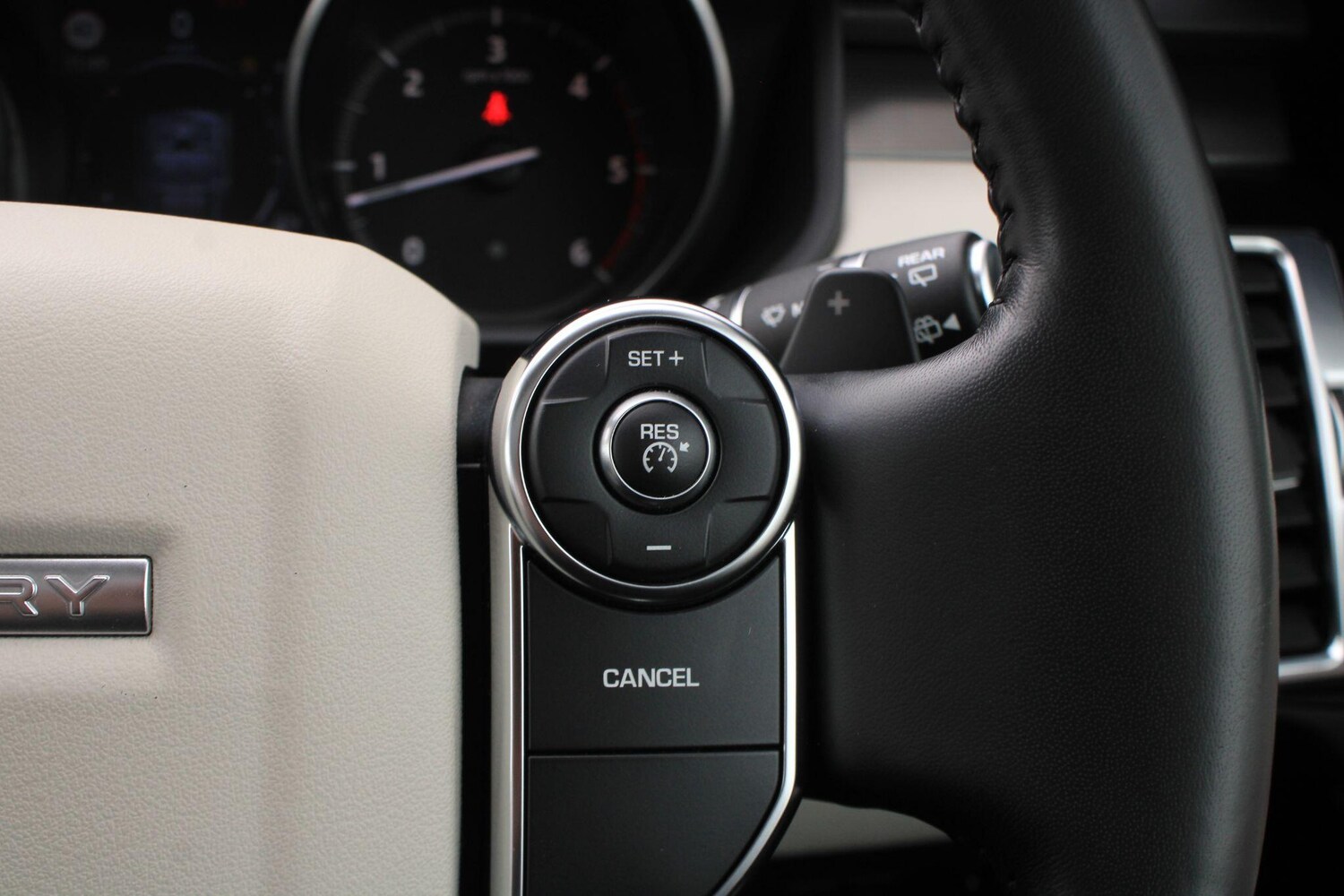 Used Land Rover Discovery for sale - 77550192: Photo 32