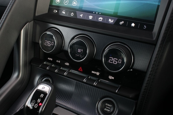 Used Jaguar F-Type 2019 for sale - 76189619: Photo 16