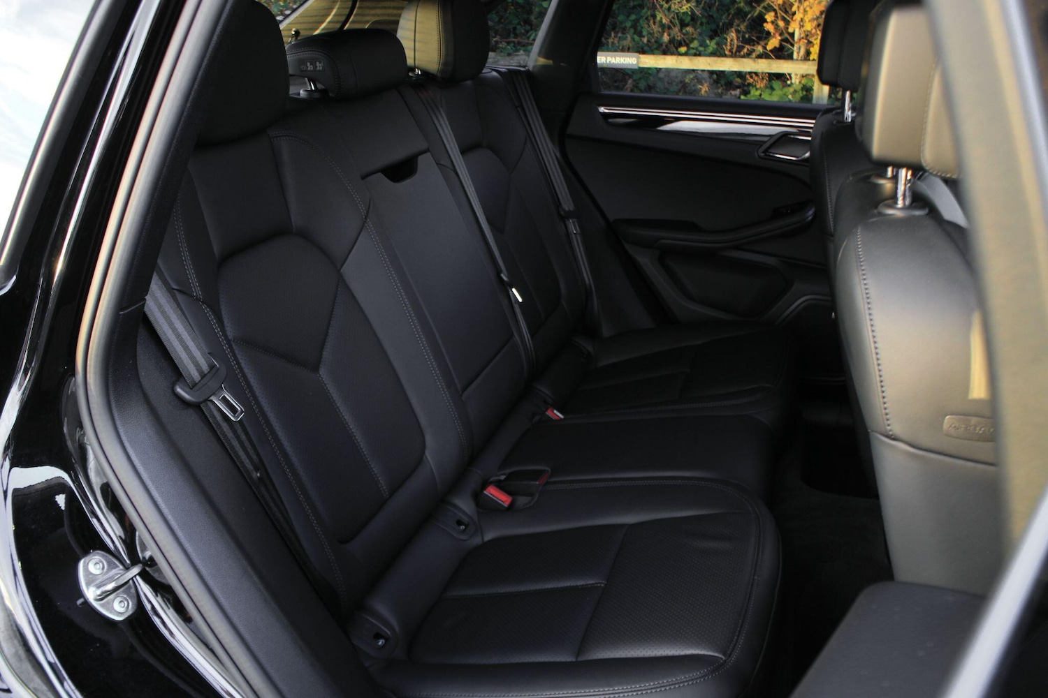 Used Porsche Macan 2020 for sale - 76701180: Photo 11