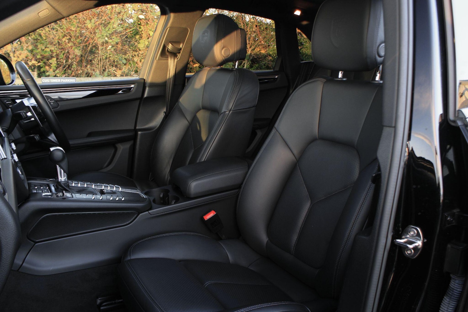 Used Porsche Macan 2020 for sale - 76701180: Photo 19