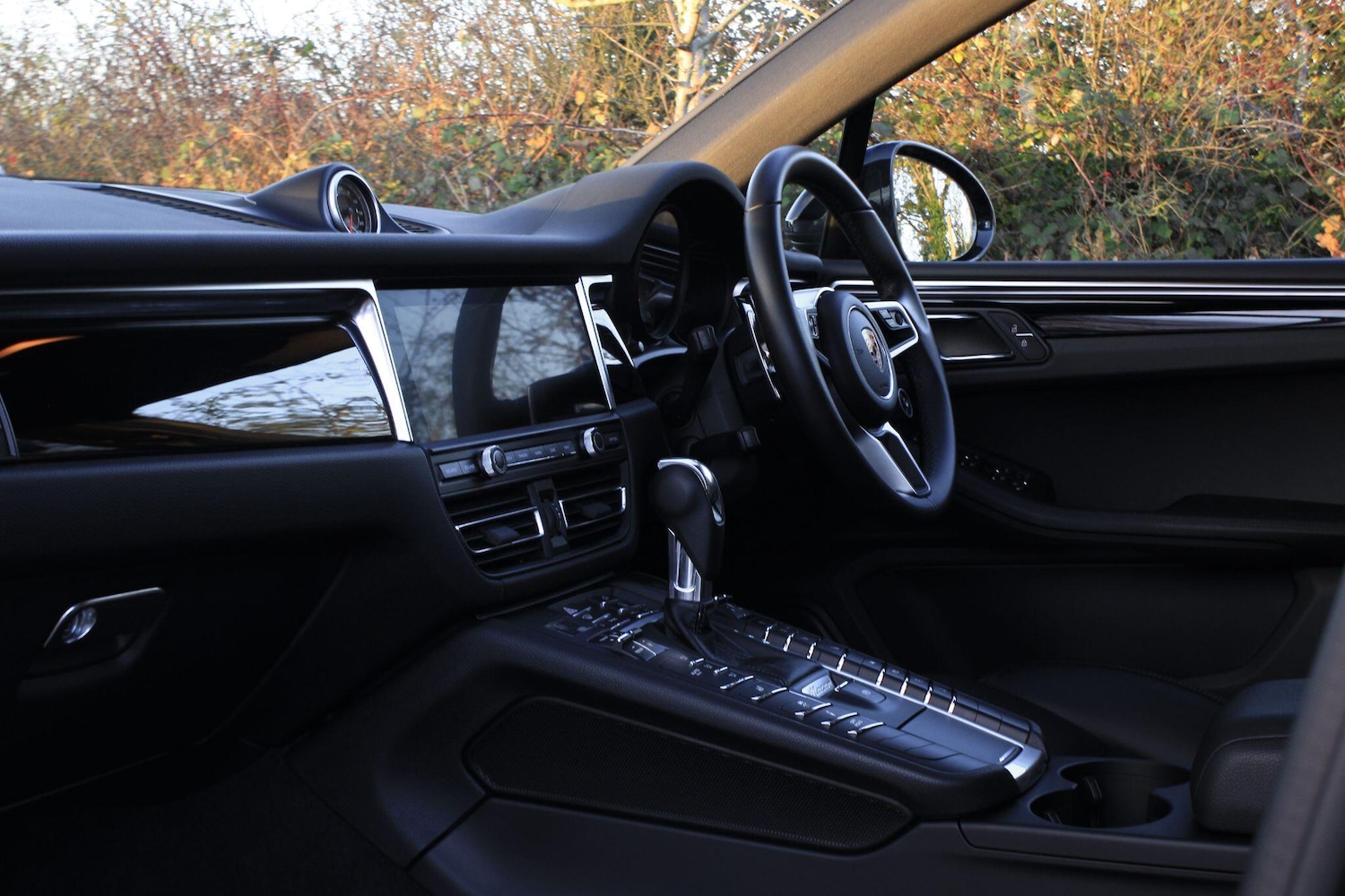 Used Porsche Macan 2020 for sale - 76701180: Photo 20