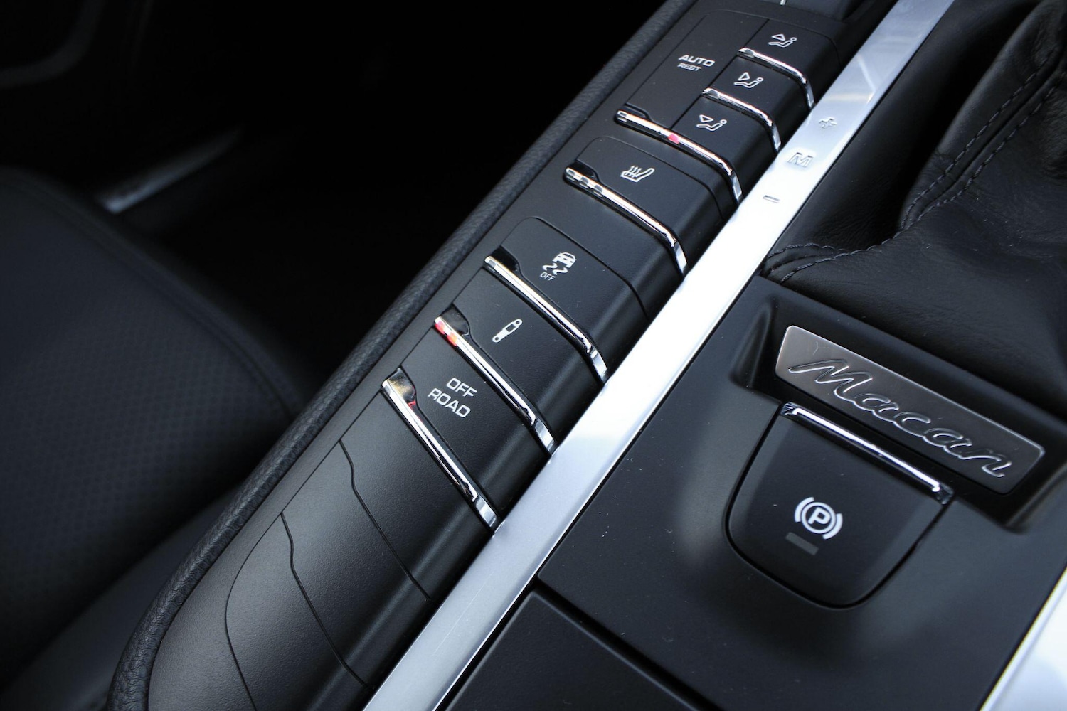 Used Porsche Macan 2020 for sale - 76701180: Photo 25