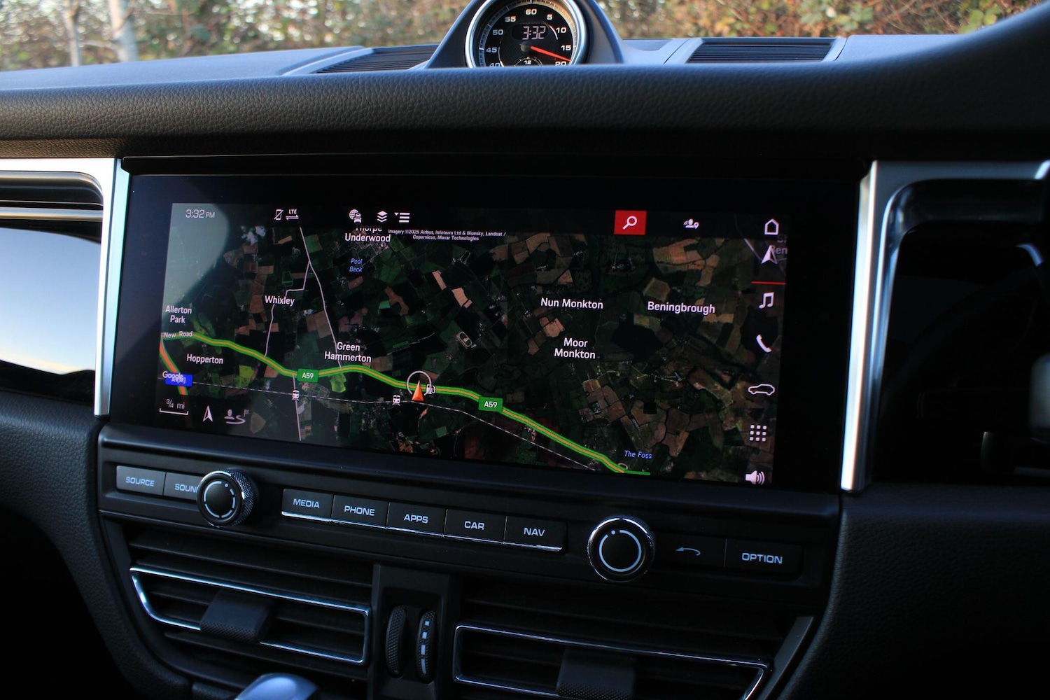 Used Porsche Macan 2020 for sale - 76701180: Photo 29