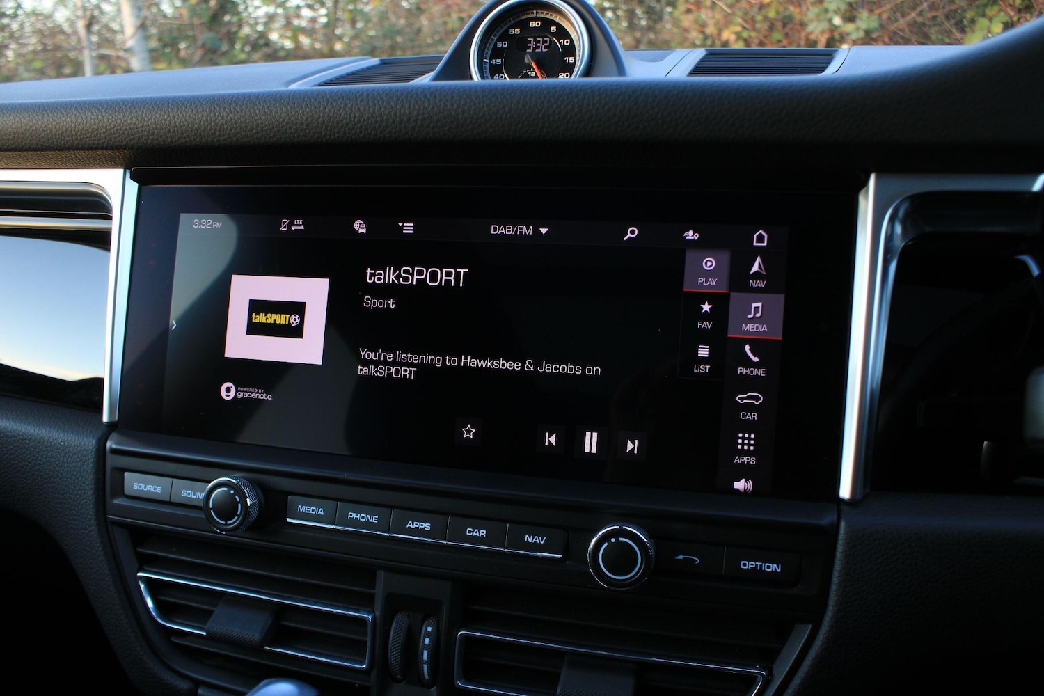 Used Porsche Macan 2020 for sale - 76701180: Photo 30