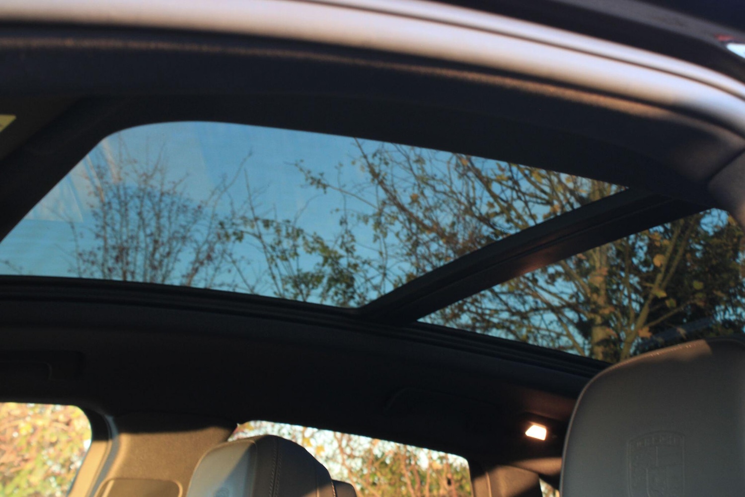 Used Porsche Macan 2020 for sale - 76701180: Photo 6