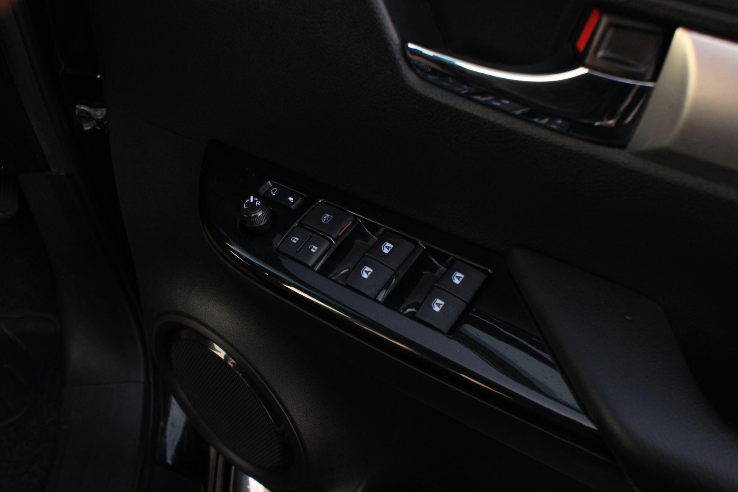 Used Toyota Hilux 2017 for sale - 77091459: Photo 30