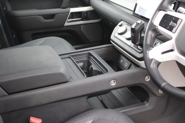 Used Land Rover Defender 110 2021 for sale - 75109871: Photo 24