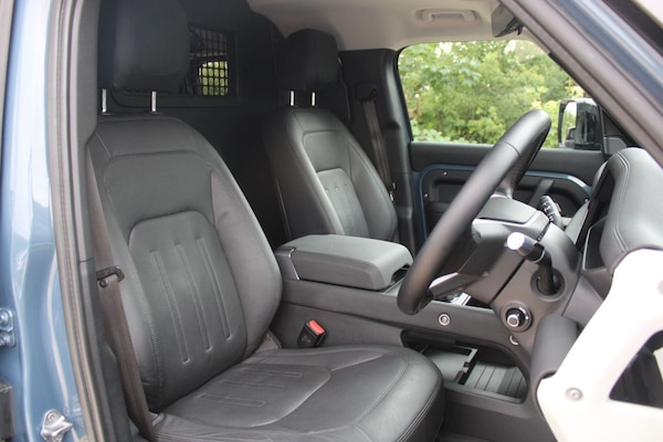 Used Land Rover Defender 110 2021 for sale - 75109871: Photo 4