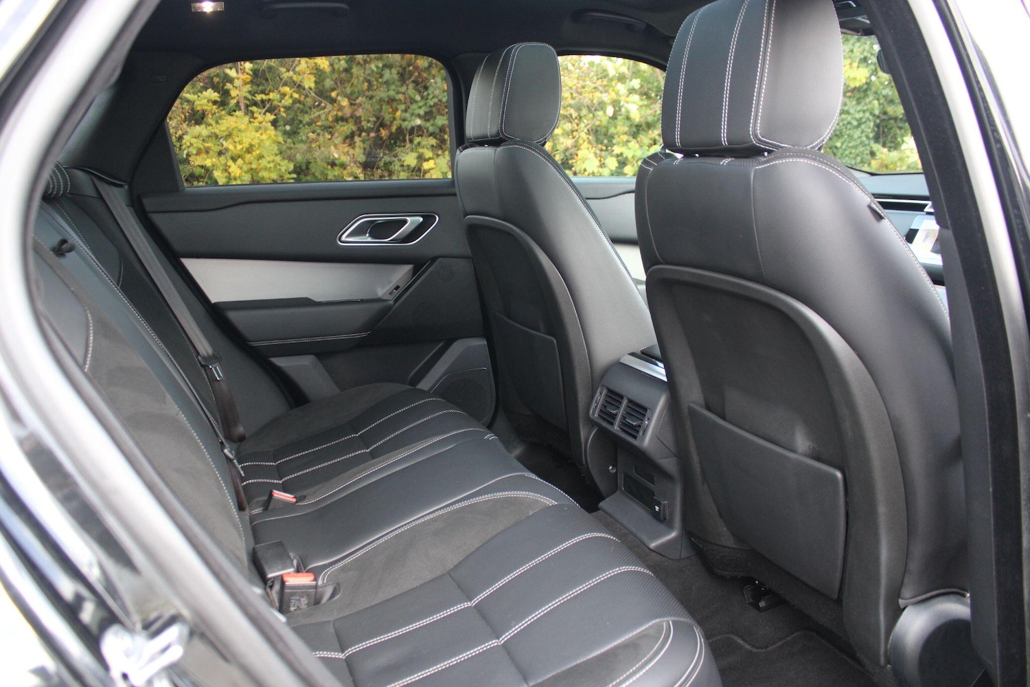 Used Land Rover Range Rover Velar 2019 for sale - 76995932: Photo 11