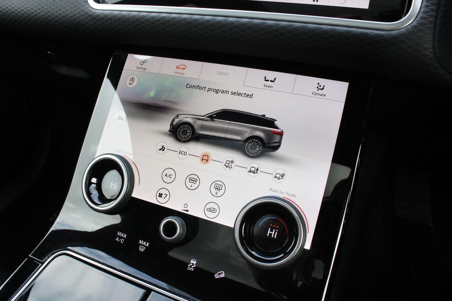 Used Land Rover Range Rover Velar 2019 for sale - 76995932: Photo 24