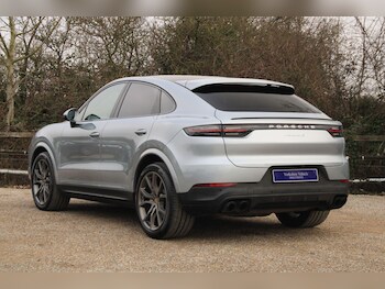 Used Porsche Cayenne 2020 for sale - 77753985: Photo