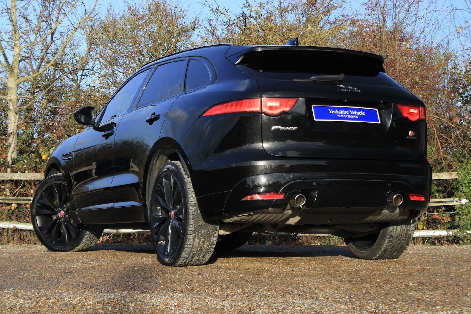 Used Jaguar F-Pace 2019 for sale - 76899055: Photo 2