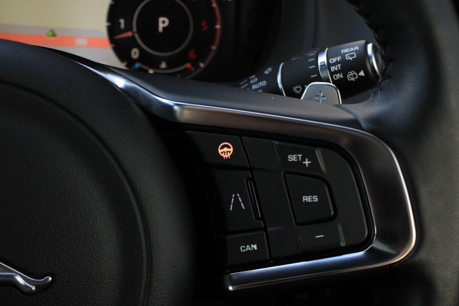 Used Jaguar F-Pace 2019 for sale - 76899055: Photo 23